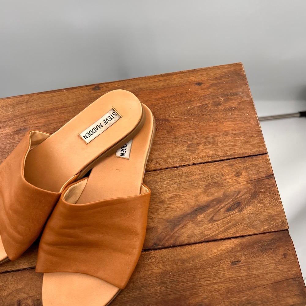 Steve Madden Karolyn Cognac Leather Flat Slide Sandals Womens 8M Tan